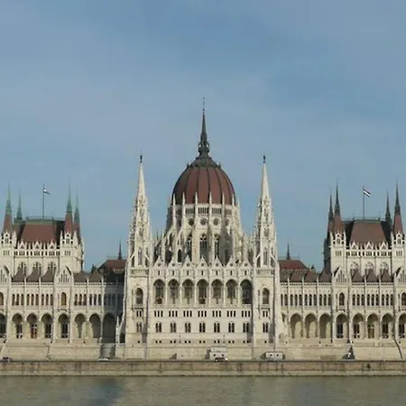 Balance Budapest, Spas, Buda Castle Apartman *